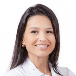 Retrato de Dra. Karla Rodrigues Leite Pereira